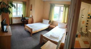 Проживание в семье Hotelik Villa Легница Двухместный номер с 2 отдельными кроватями-14