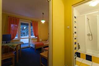 Проживание в семье Hotelik Villa Легница Двухместный номер с 2 отдельными кроватями-16